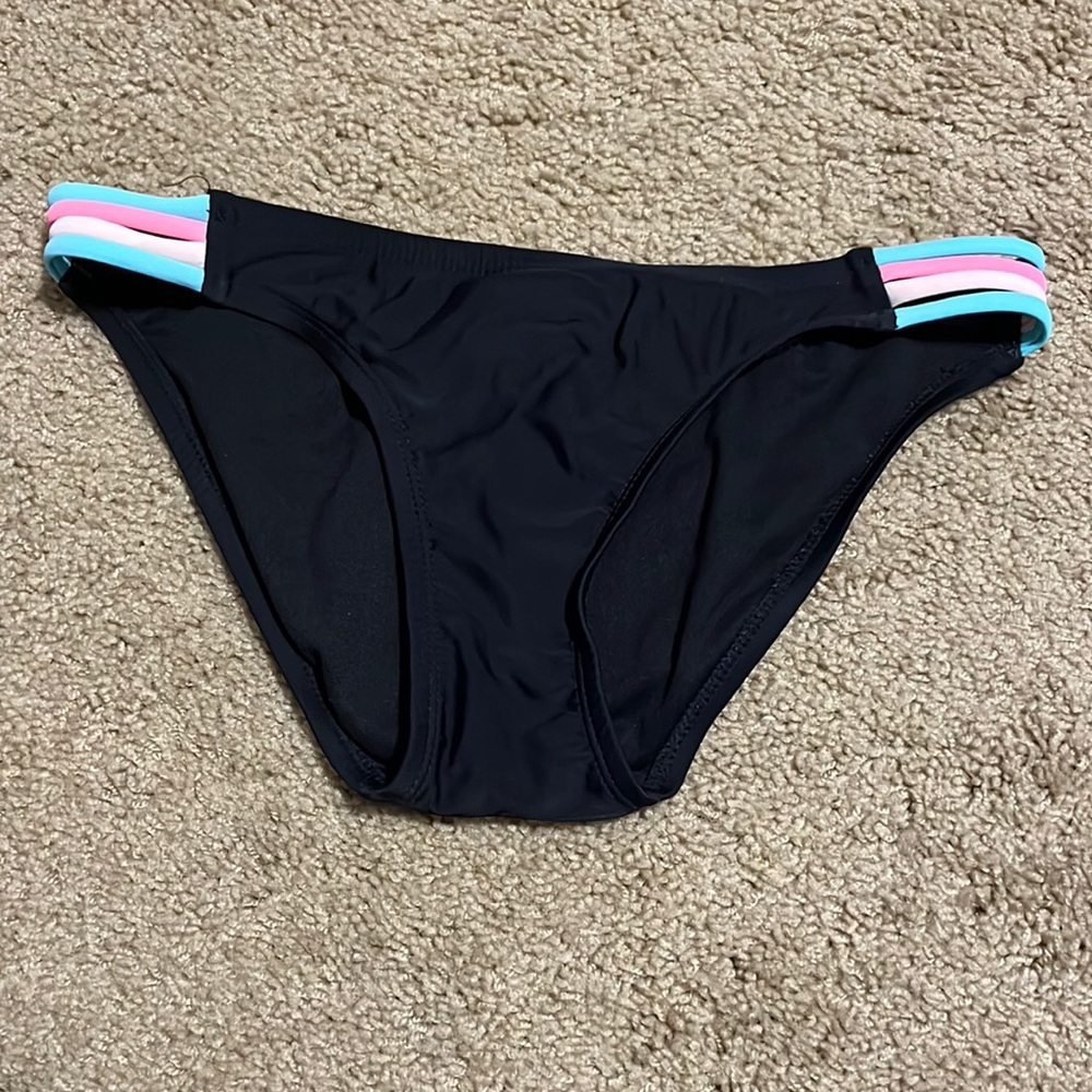 Black bathing suit bottoms with cute colored sides